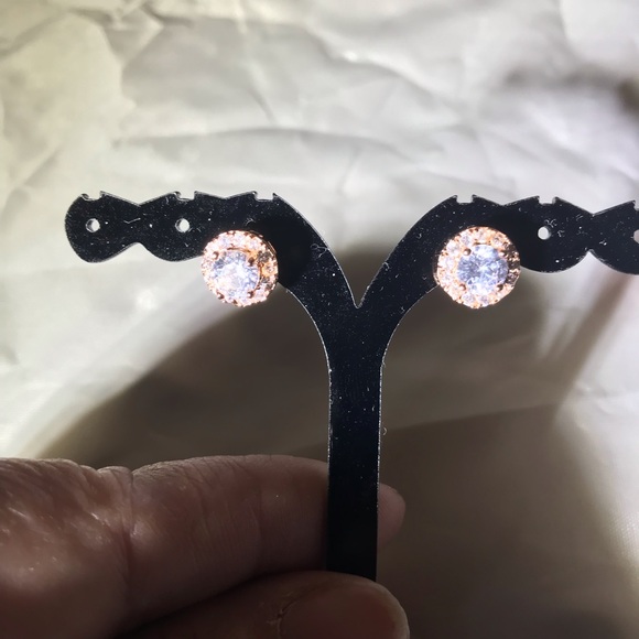 Earring Bundle for Jayellen - Picture 2 of 7